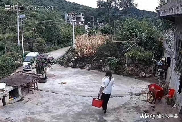 贵州一男子出门上班时，女友偷偷提行李跑了，男子：前妻也是这样