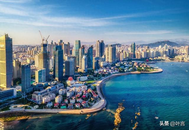 话青岛：海滨城市的美，不需刻意邂逅，面朝大海，转角皆是风景