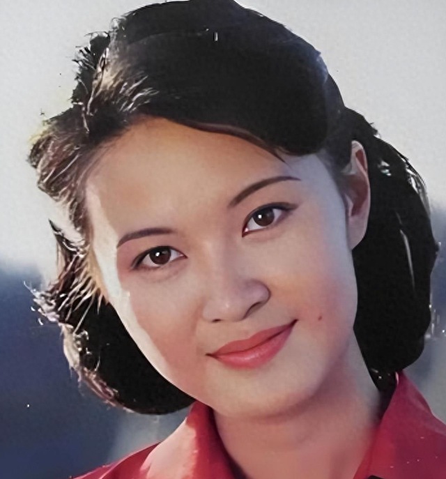 恋爱脑下场是真惨！从春晚主持人到养不起孩子的妇女，她咎由自取