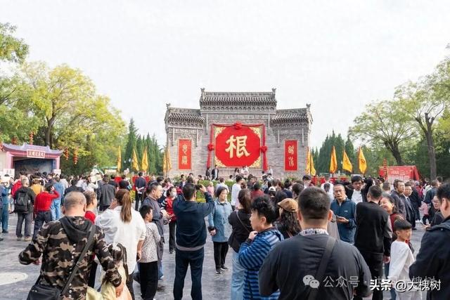 洪洞大槐树景区30余场表演嗨翻国庆假期