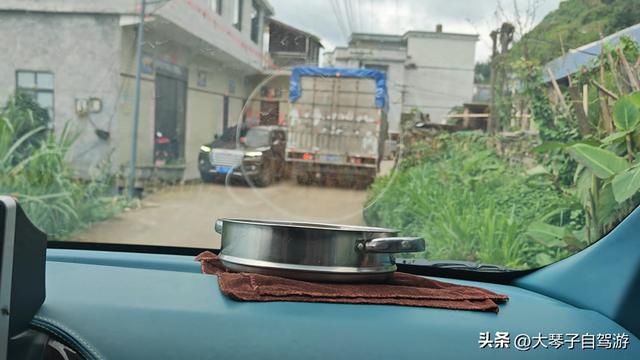 不听车友劝，147公里开了5小时！盘州到兴义，这国道坑我替你们踩