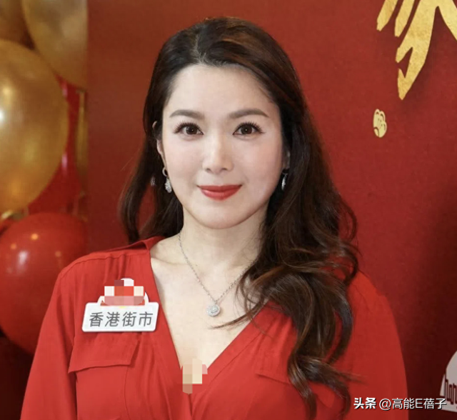 42岁苟芸慧离婚后再搞事业！大秀好身材，却被指撞脸陈茵媺？