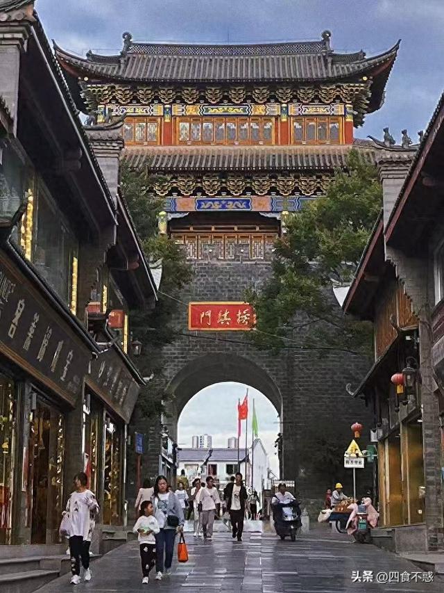 低调的昭通快藏不住了，其貌不扬的美食竟然这么好吃！