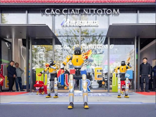 全国首家人形机器人7S店开业,AI前景到底好不好?