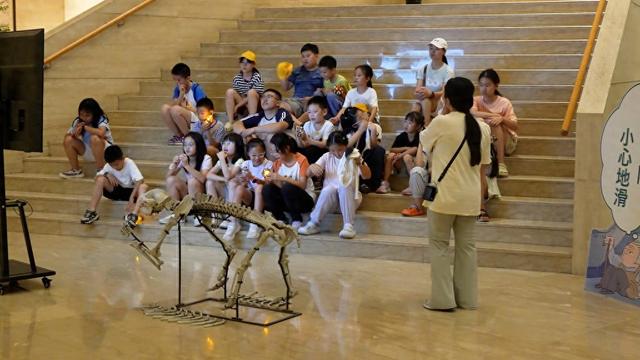 清凉“充电” 科普盛宴 重庆自然博物馆暑期迎客潮