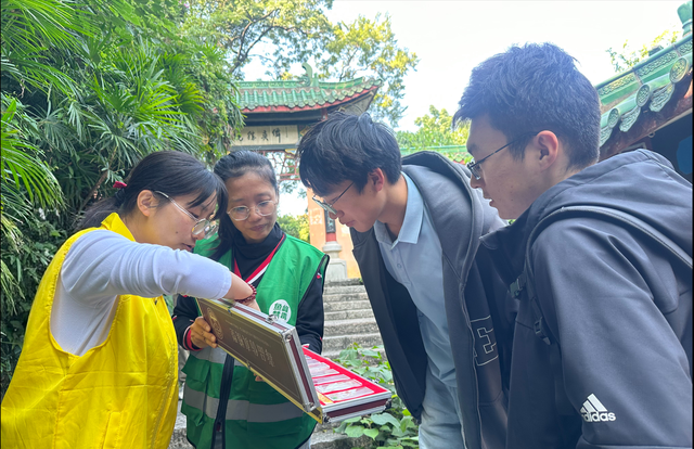 边走边学！鱼峰社区“禁毒宣传”登上了马鞍山