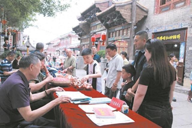 淄博夏季“黄河大集”持续升温