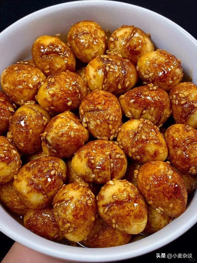 自带“黄体酮”的食物，建议45岁后，隔天吃一次，皮肤水嫩气色好