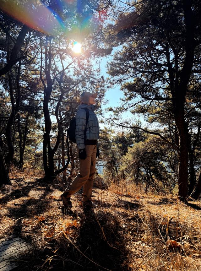 冬季的山才是真正的山​简洁而纯粹……