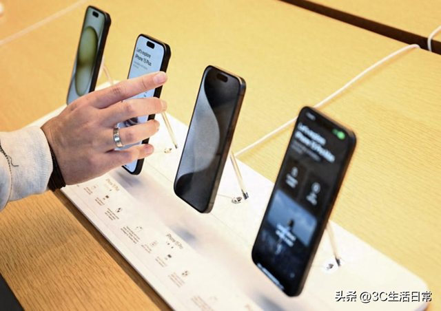 Android 手机全面支持磁吸充电！Qi2.2 标准正式发布，Pixel 10 首发