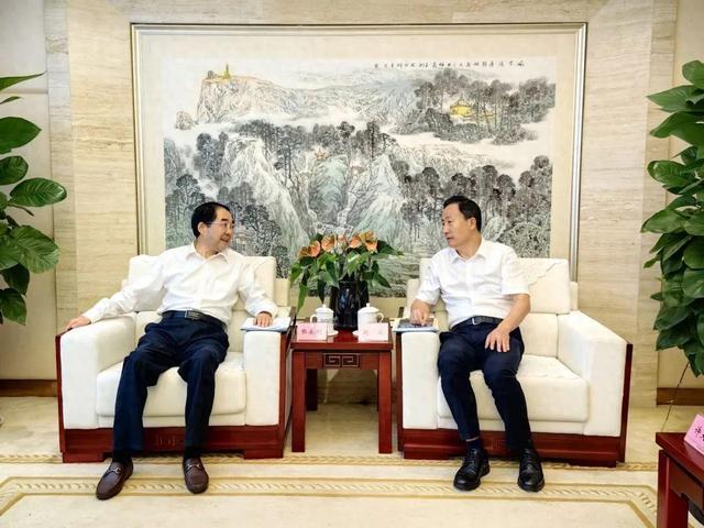 中国风景名胜区协会与四川乐山市共商文旅发展大计
