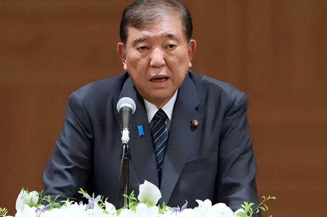 事态严重了，日本连开3枪，蔡英文已离岛，解放军通牒发往东京