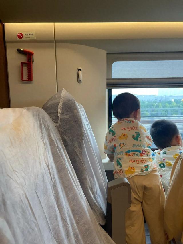 笑不活了！暑假别带小孩去旅行，看似度假实则渡劫！