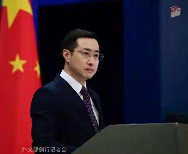 日本首相高市早苗口出狂言，北京警告别“玩火自焚”！