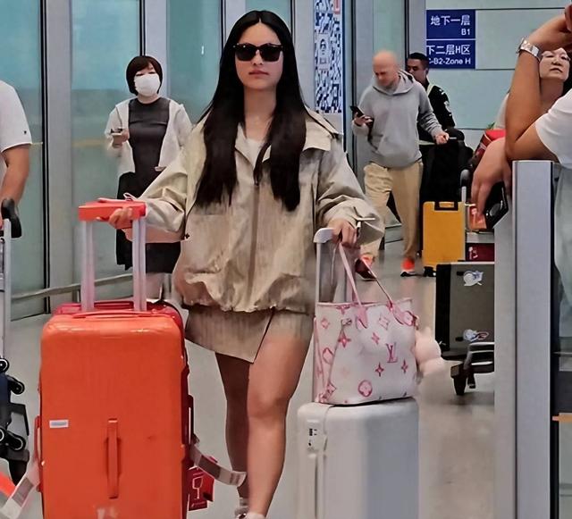 李湘也没想到，自己费心半辈子富养女儿，竟给王岳伦做了“嫁衣”