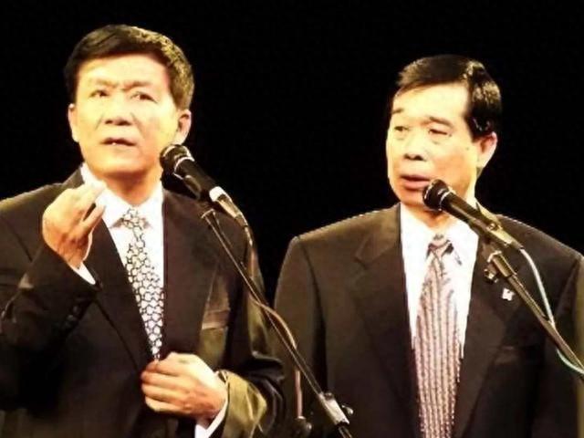 相声界泰斗北京聚会，李国盛坐C位，李金斗 赵炎 石富宽站二排
