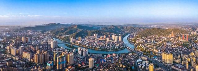 “工”略醴陵,“厂”开玩