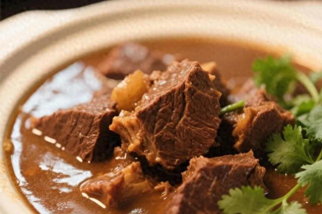 炖牛肉怎么软烂？关键这1料，牛肉酥烂入味，半小时就搞定！