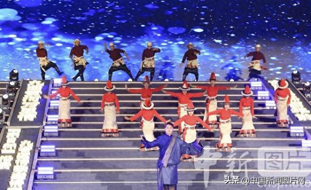 “宗日杯”沿黄九省（区）情歌邀请赛在青海贵德古城开幕