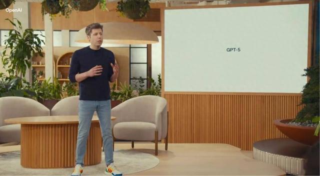 奥特曼小游戏加5级（奥特曼发布GPT5人人免费用博士级智能）