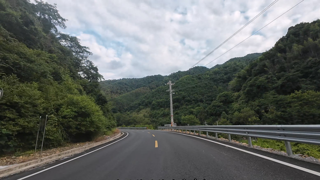 舜帝三临的"南方植物王国"：藏着长征记忆与千年茶香的"大山里"