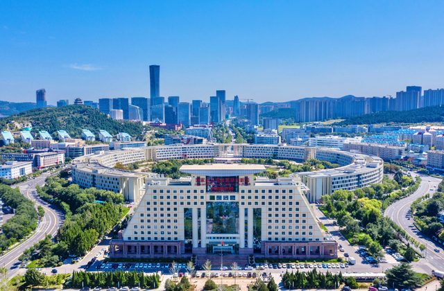 中国“最憋屈”省会？济南GDP超万亿、人口近千万，却没存在感？