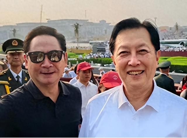 没想到，73岁唐国强，因九三阅兵后的一条动态，实现“口碑逆袭”