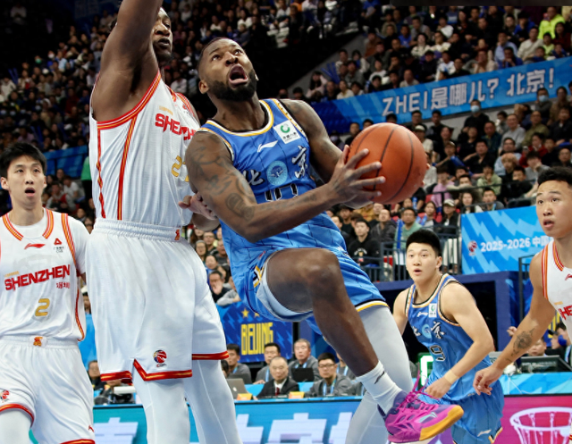 CBA最新积分榜，辽宁险胜大黑马，浙江终获首胜，北京胜露冠军相