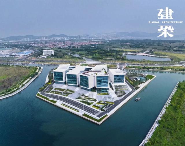 烟台新地标！黄渤海新区产业文化中心像一艘“石头巨轮”