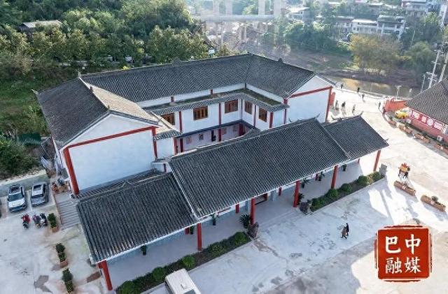 毛浴坝会议会址陈列馆：传统陈列＋智能导览，提升感染力与传播力