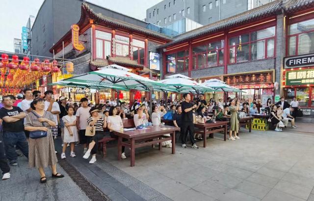 解压、美食、音乐、享乐……2025沈阳雪花国际啤酒嘉年华沈河分会场亮点纷呈