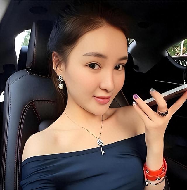 10年入狱2次，爆火后包一晚40万，如今的她又钓上富豪