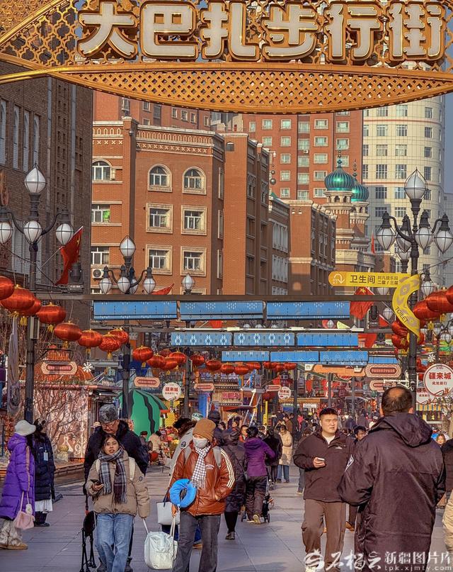 寒冬挡不住热情 新疆国际大巴扎冬季旅游热度不减