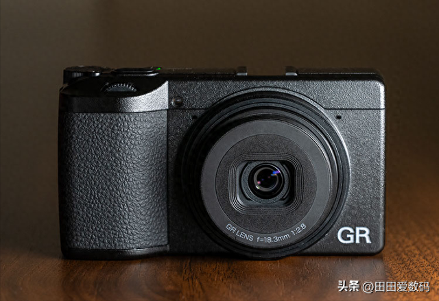 街拍相机新霸主..Ricoh GR IV 评测