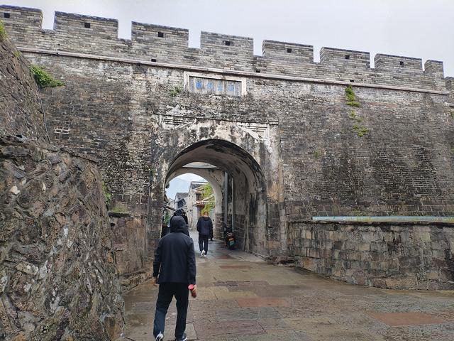 2025秋游：雨中游台州府城