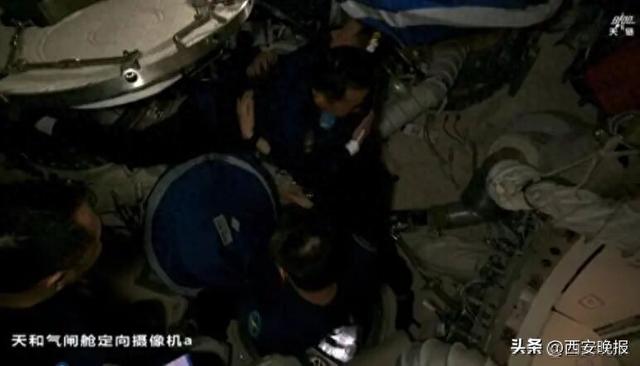 太空厨房可以烤牛排烤鸡翅了