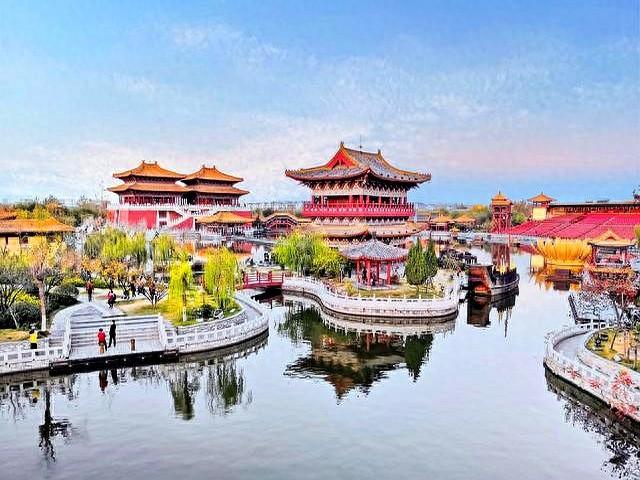 郑州愣了，洛阳惊了	，开封怎么就成了全民向往的温柔乡？