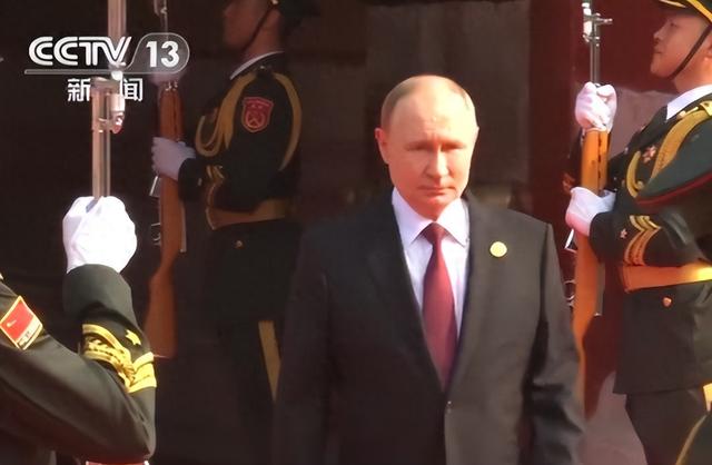 93阅兵中国装备水平如何，普京只用了一句话，交待了此行所有感受