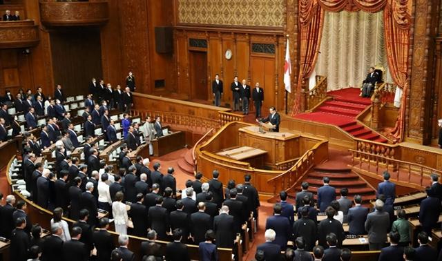 解散倒计时	，高市立下军令状，再次向北京喊话，中方态度很坚决