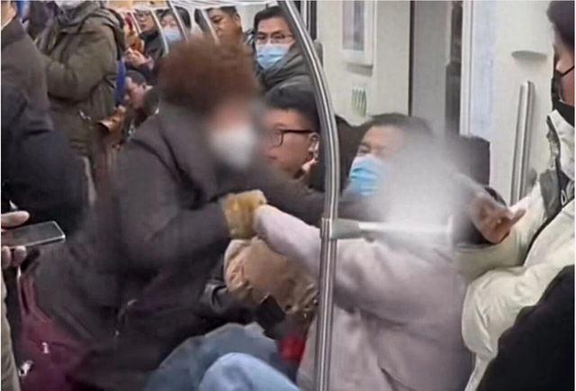 被打可以放心还手了？重磅新法即将施行！“被打还手即互殴”和“和稀泥”式执法成为历史！网友：不容易啊！