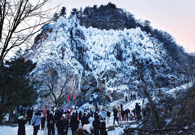 【文明城市咱的家】冰雪美景引客来