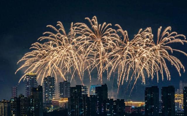 速抢！醴陵恒达群星焰火晚会开票啦！