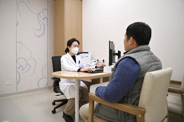 晚上早点睡觉错了？医生：过了55岁，睡觉要尽量做到这4点