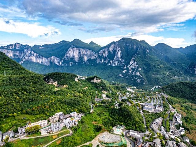 湖北恩施：恩施大峡谷雨霁初晴 绘就山水诗画长卷