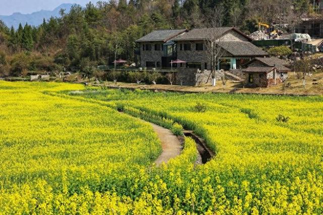 逃离秘密石屋小游戏攻略（藏于山水）