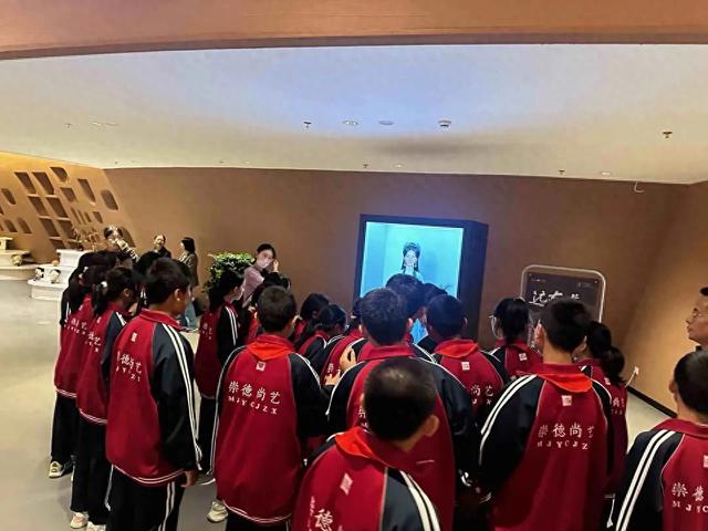 甘肃临洮的「秘密武器」：当「数字员工」成为文旅主理人