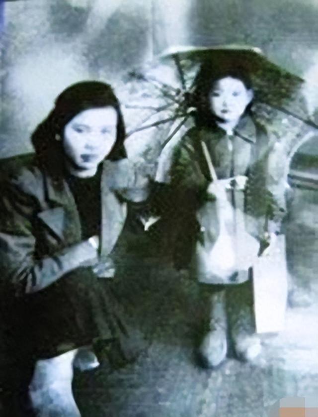 贺子珍离开毛泽东22年，重逢后毛泽东问她：当初你为什么要走？