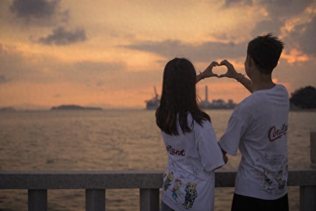 情感爆文：我永远属于你，不用质疑我对你的爱