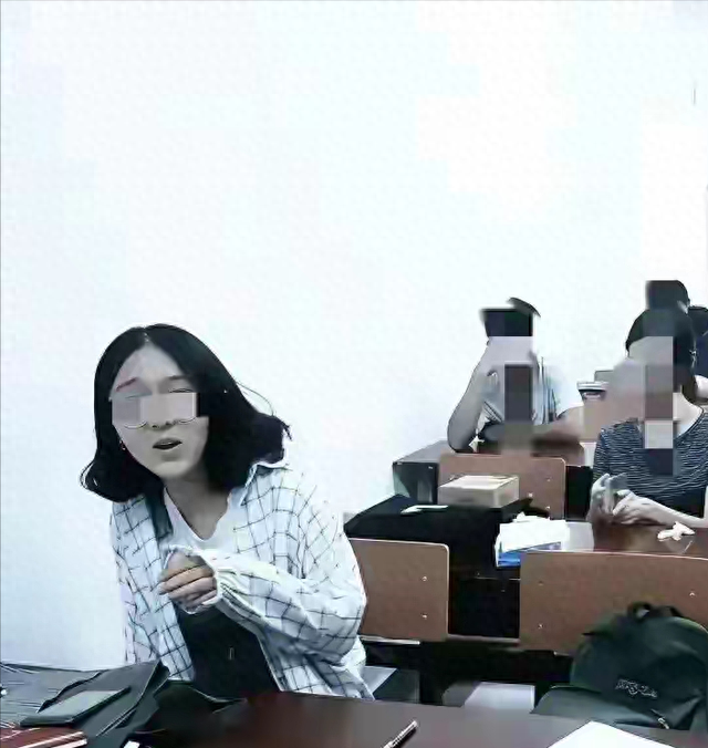 辅导员天塌了！武大杨某与肖同学的辅导员录音流出，有人十问武大