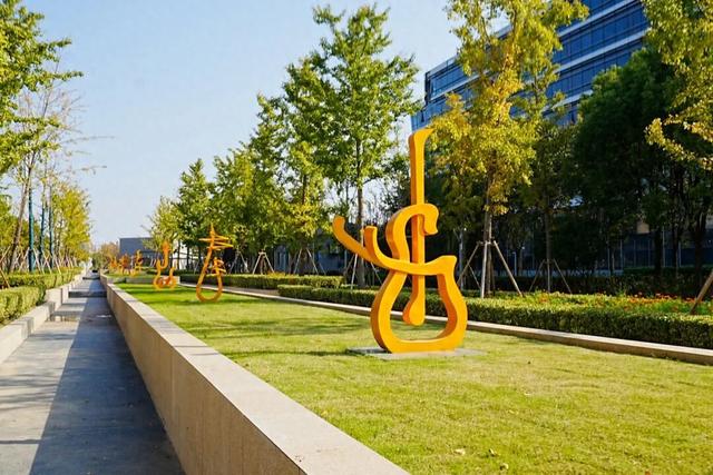 音乐公园、滨河步道……长宁这条有点小众的赏秋路线，别错过了！